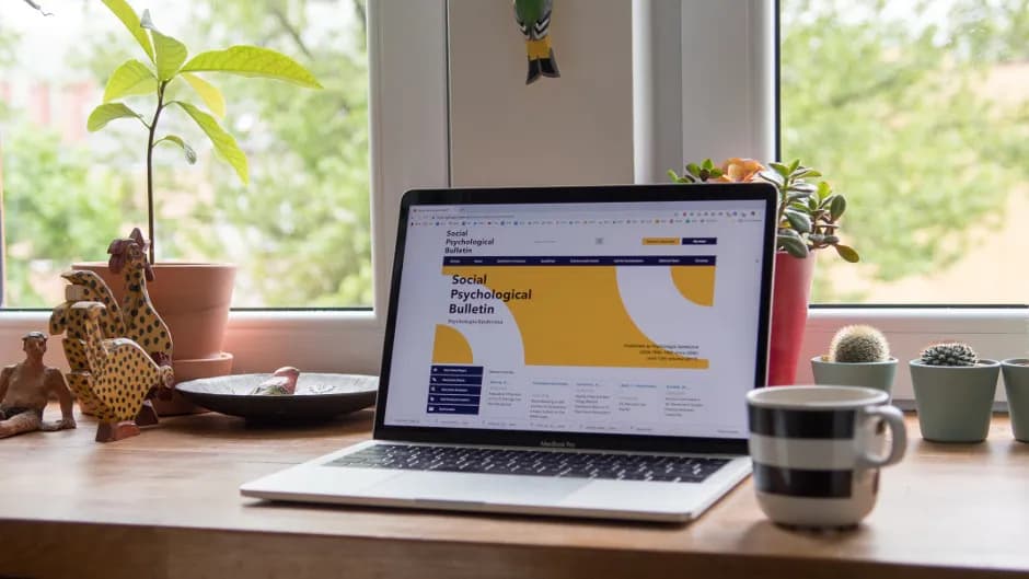 Czym się różni notebook od laptopa? Odkryj kluczowe różnice